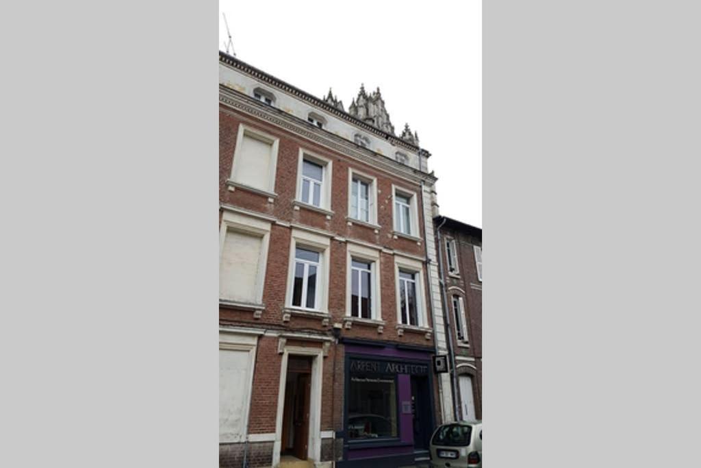 Appartamento F1 au pied de la cathédrale Beauvais Esterno foto